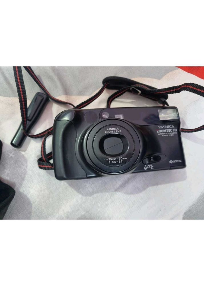 Yashica Zoomtec 70 Camera