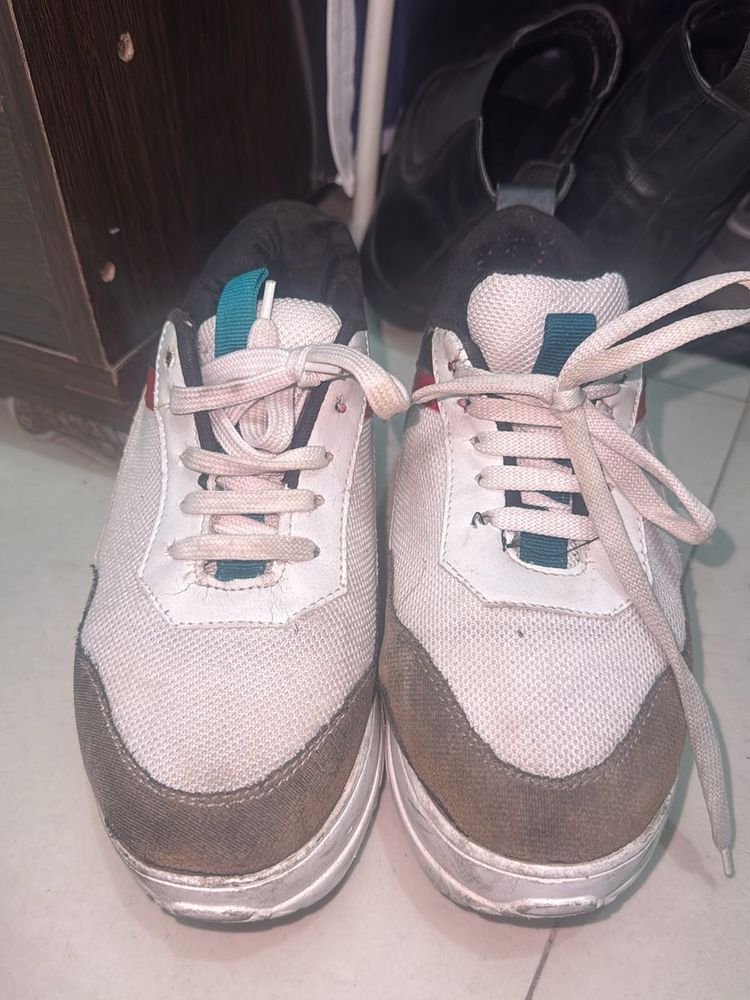 Comfortable White Sneakers