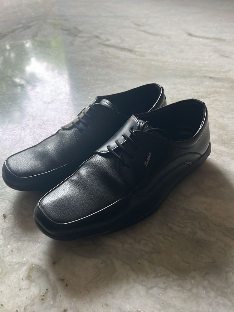 Formal Bata shoes (black)