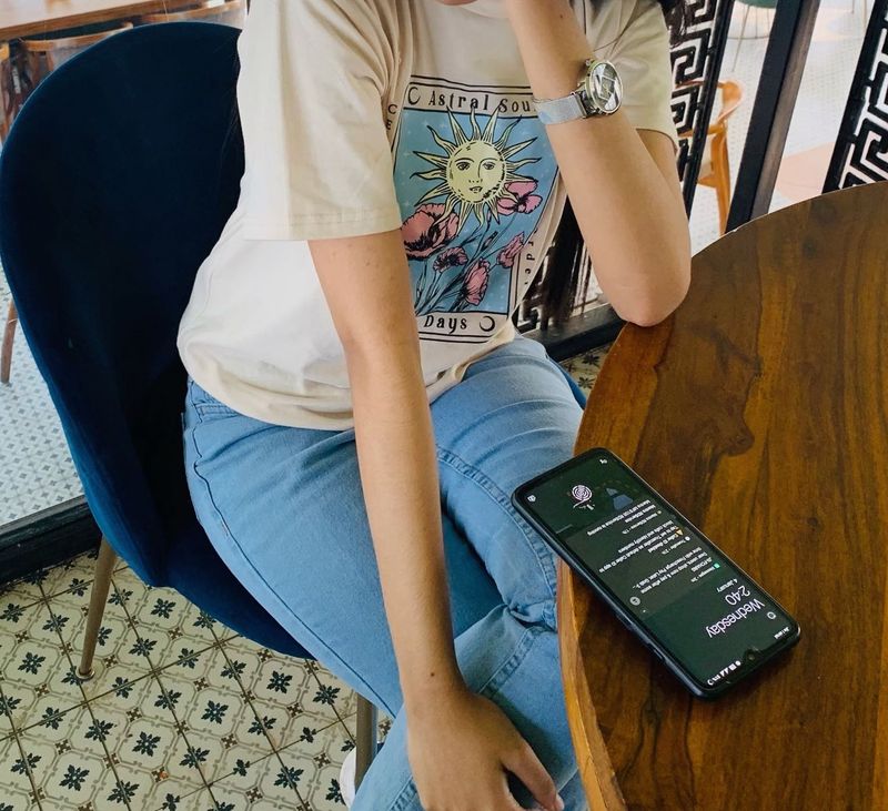 Urbanic Cream T-shirt
