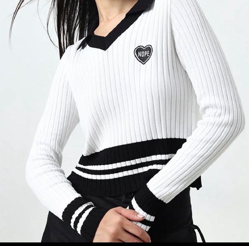 V Neck Crop Top
