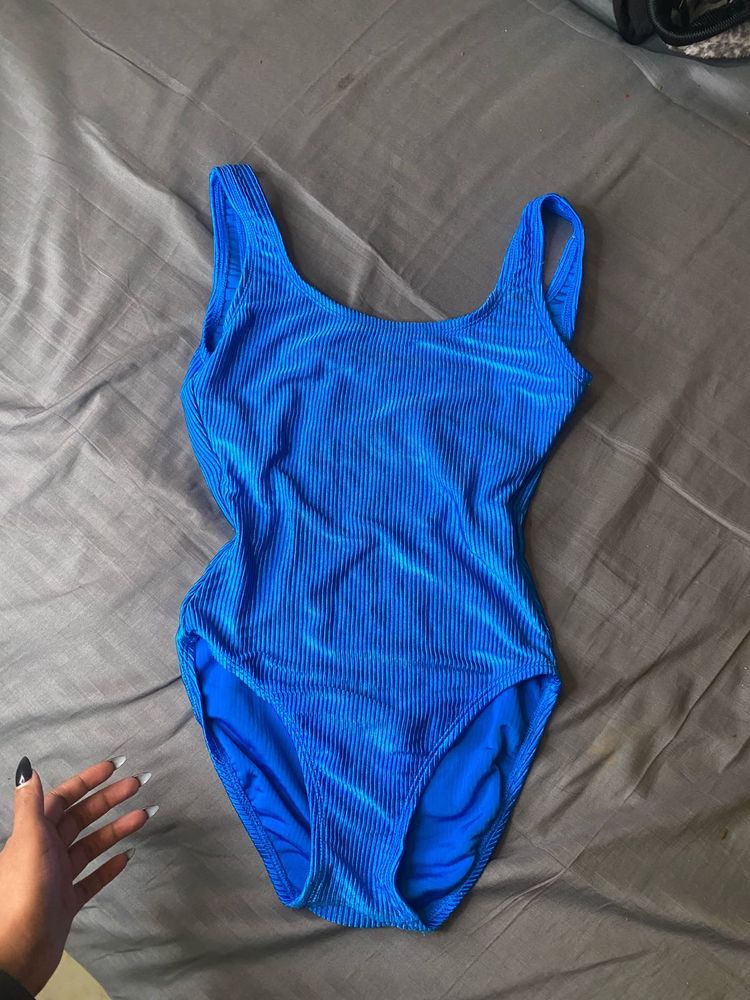 bodysuit top