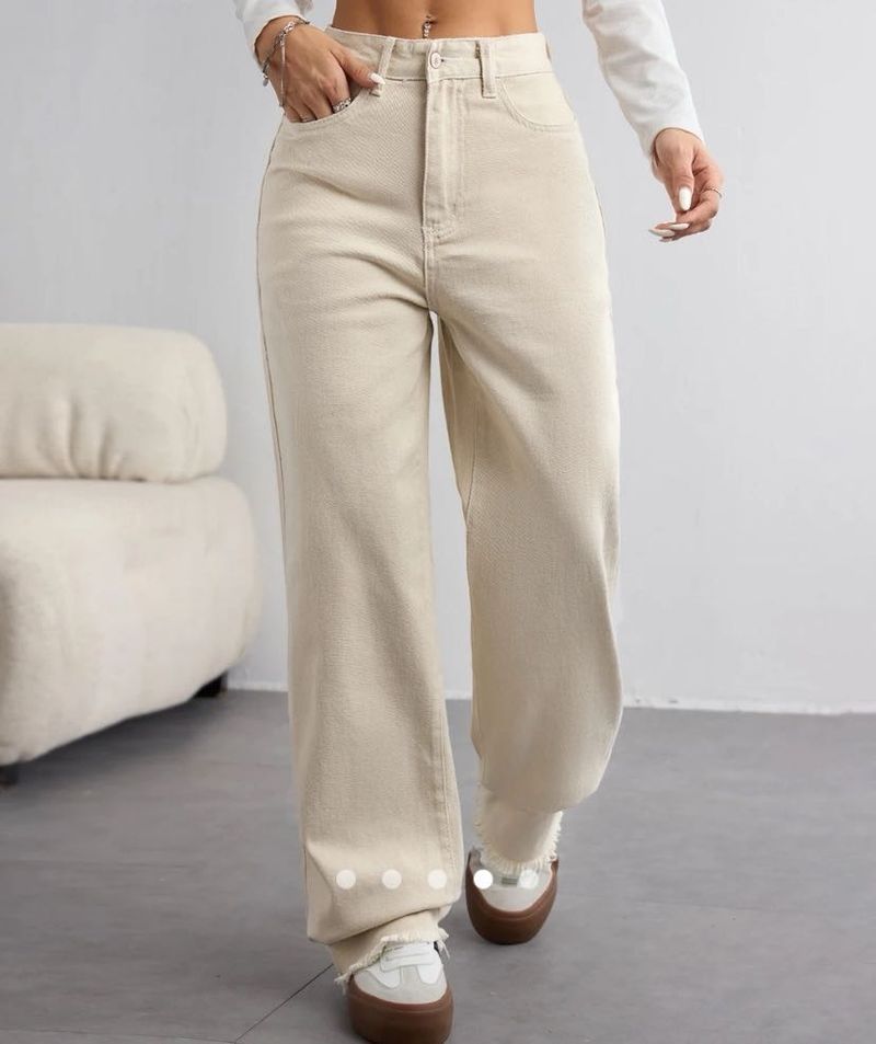 Urbanic Off-White Wide Leg Jeans