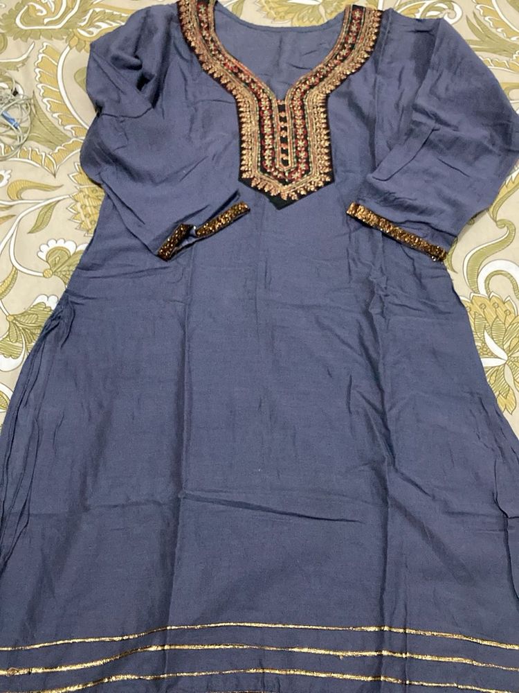 Elegant Blue Embroidered Kurti