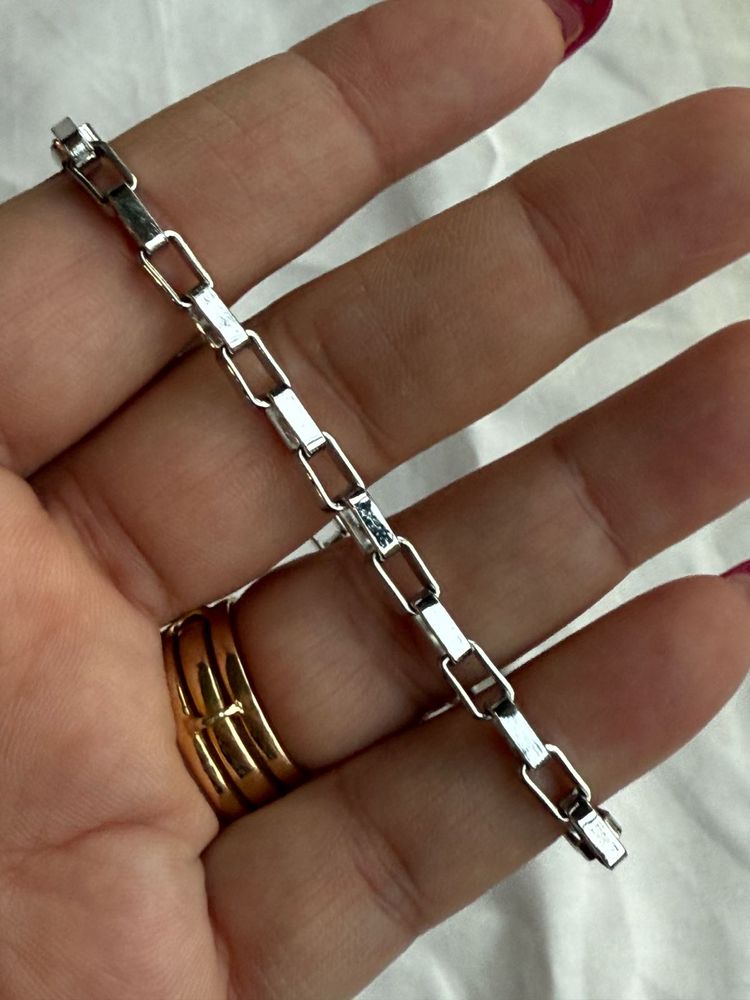Beautiful chain Style silver Colour bracelet