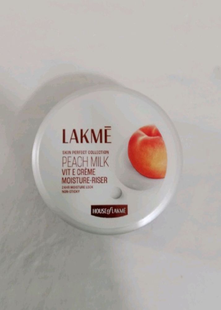 Lakme Peach Milk Vit E Crame Moisturizer