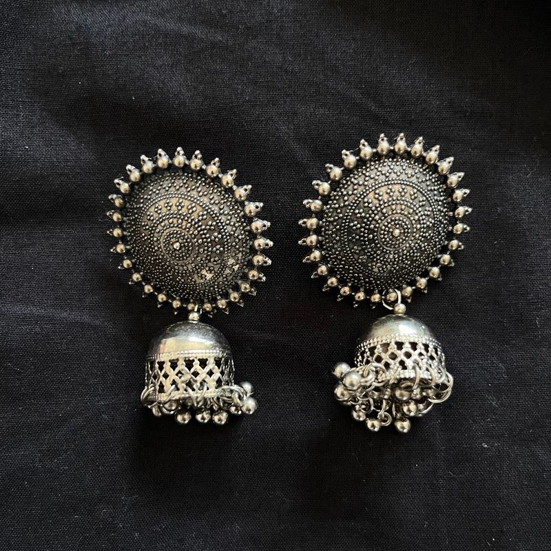 Pinjada Jhumkas