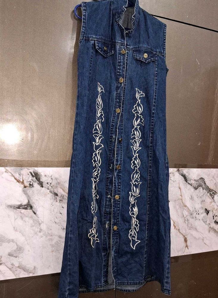 Denim Dress With Brown And  White Striped Hodie
