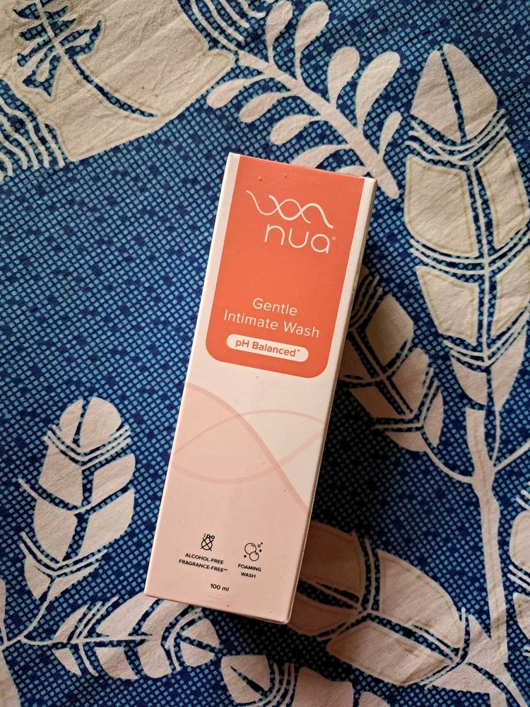 Nua Foaming Intimate Wash