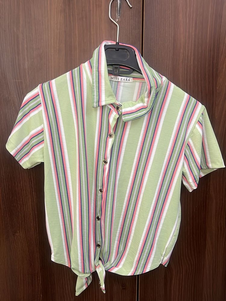 Women Tie-up Crop Top