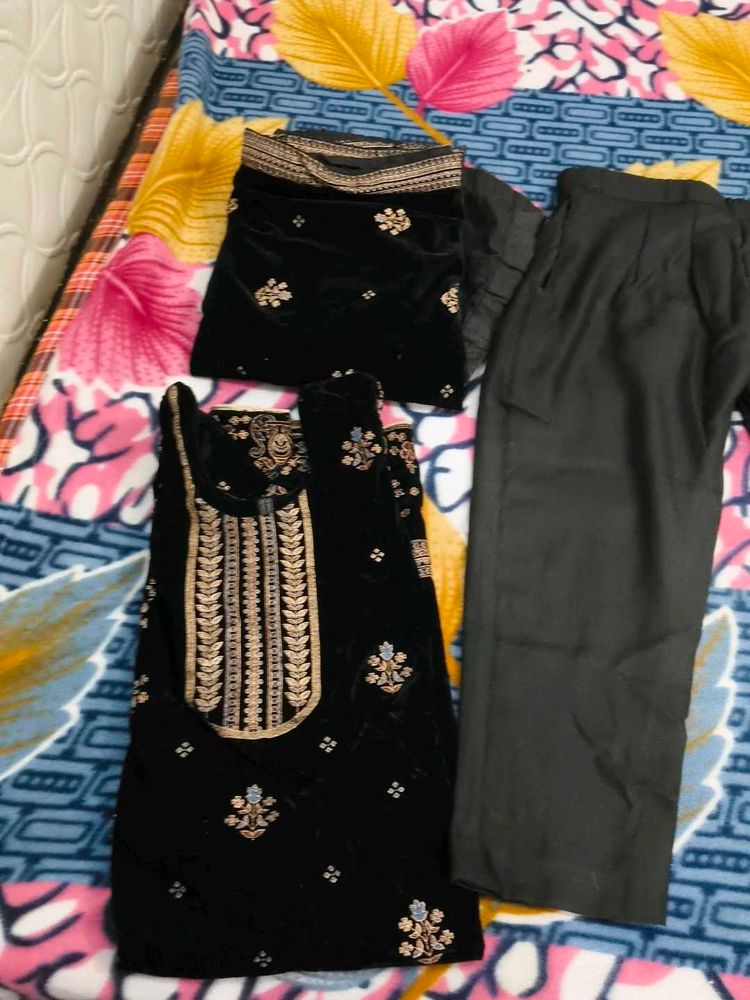 velvet black heavy suit