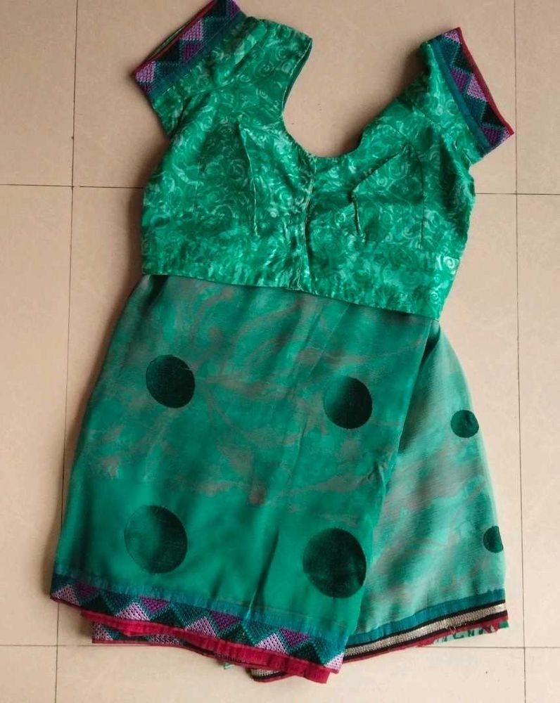 Green Saree With Blouse