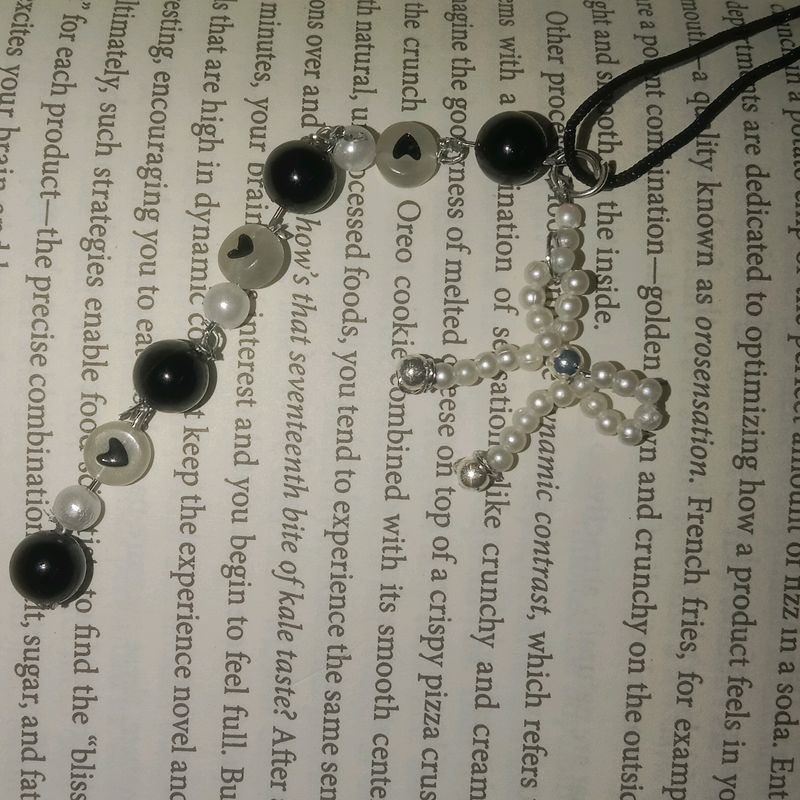 Black Heart And Pearl Bow Phone Charm