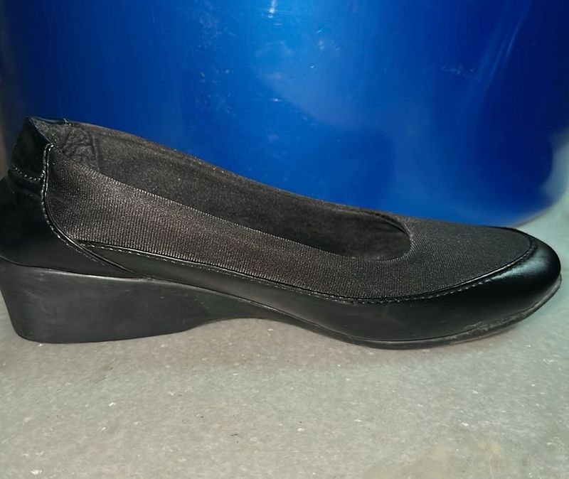 Bata Black Casual Shoes