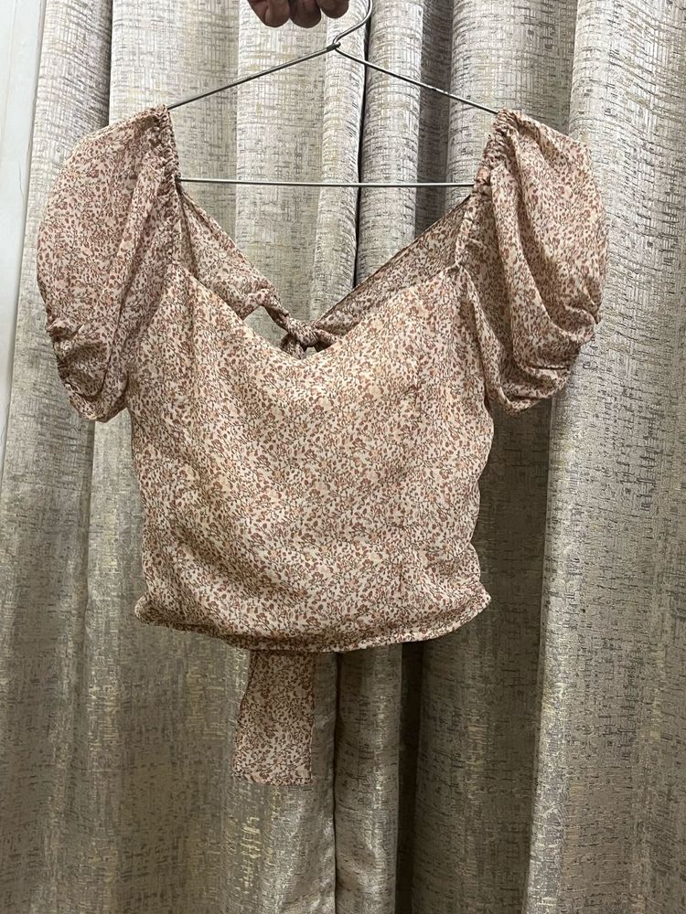 Floral Print Puff Sleeve Top