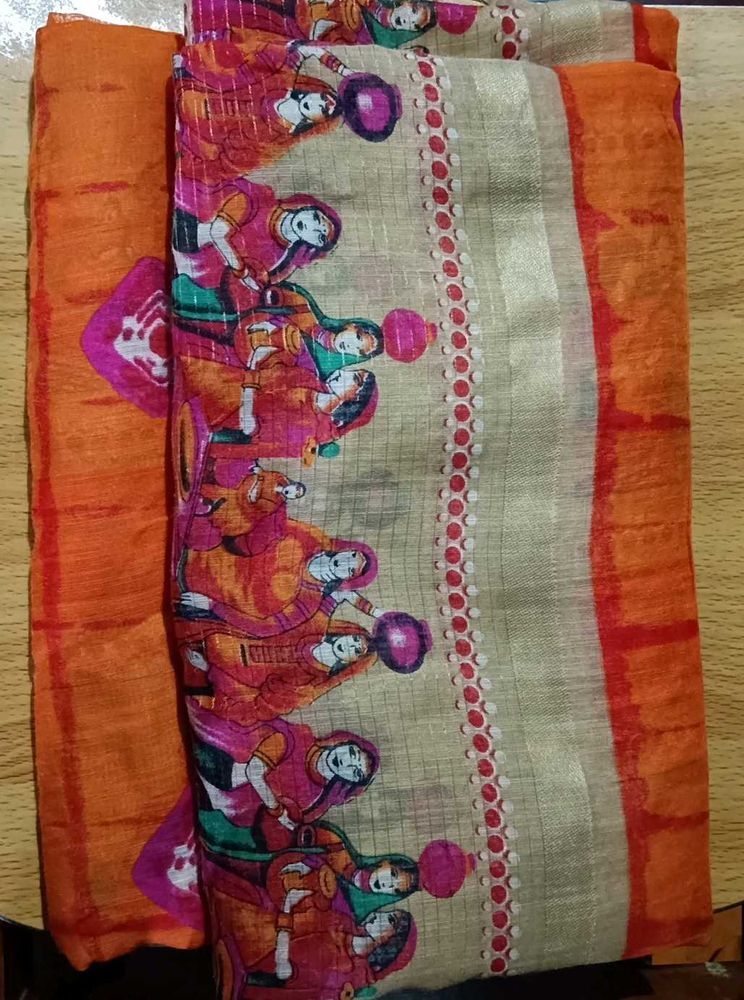 5 Women&#39;s Sarees