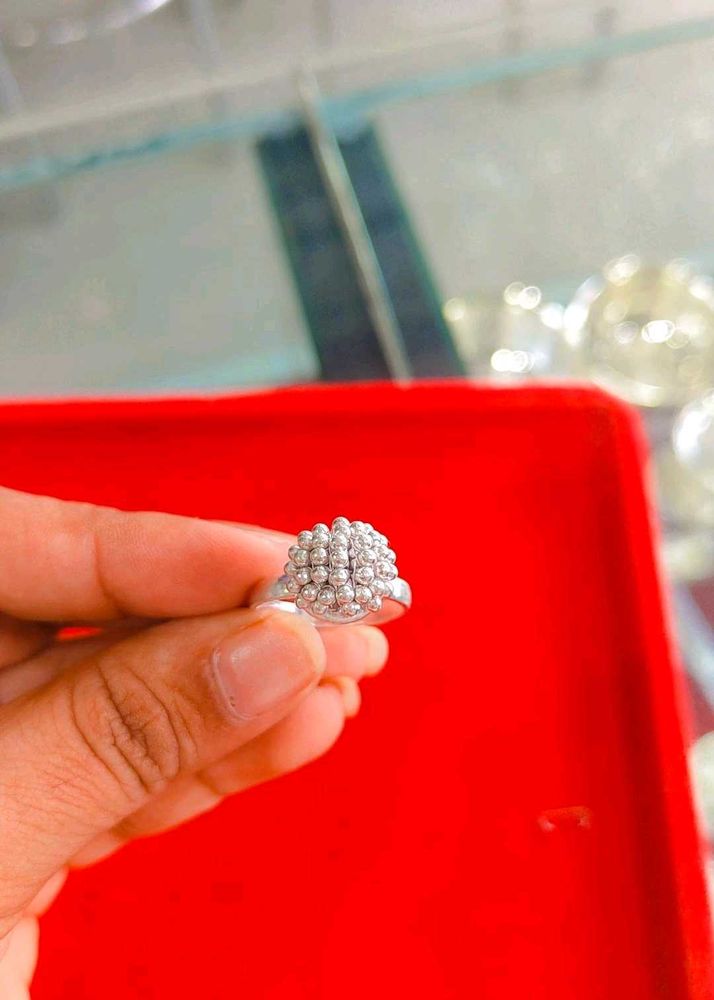 Sparkling Silver Ring