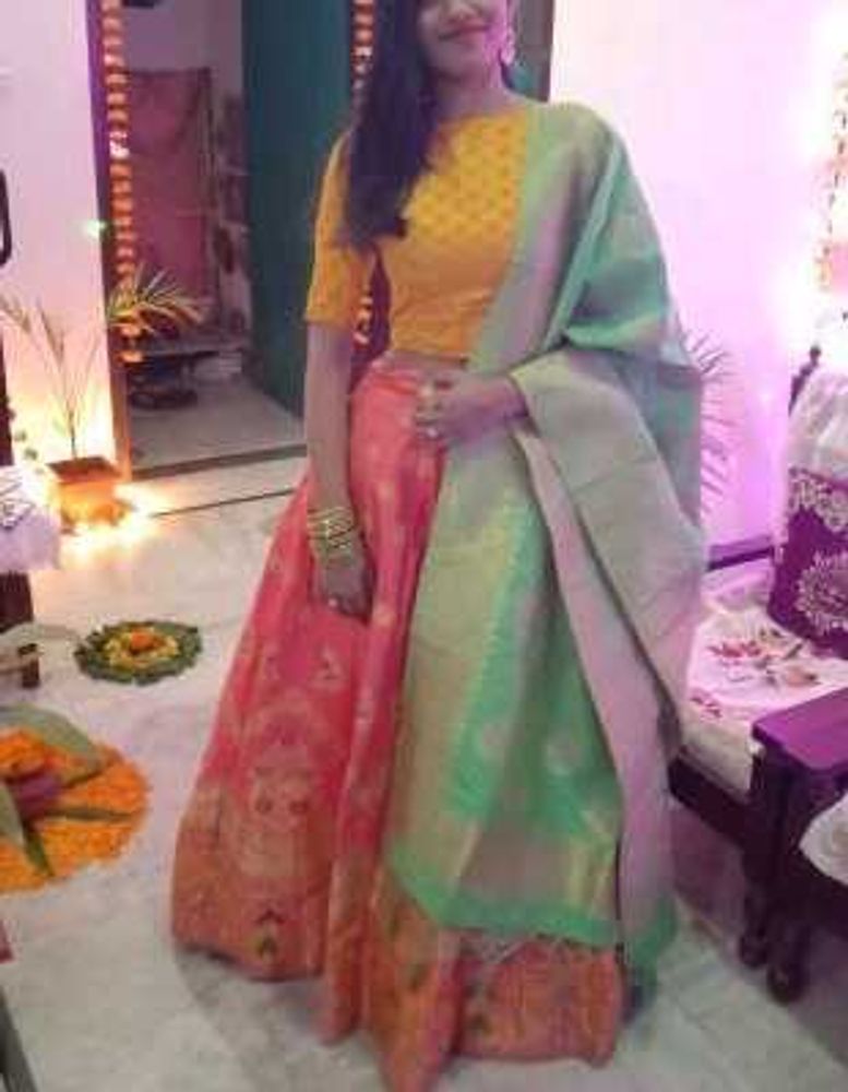 Banarsi Lehnga Blouse With Dupatta