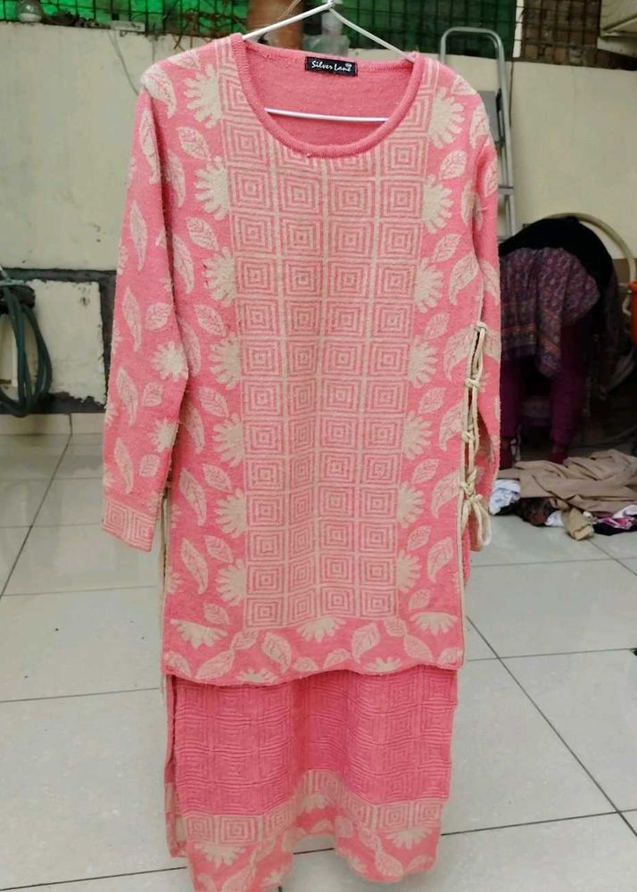 Pink Colored Woolen Kurti
