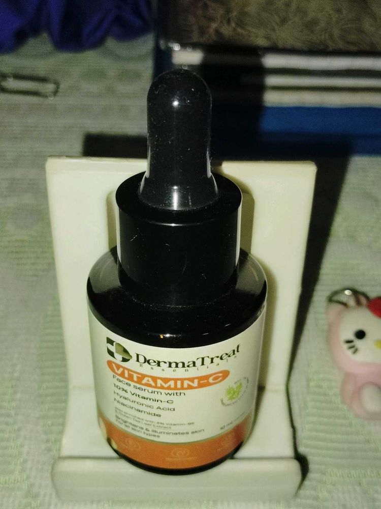 DermaTreat Vitamin C Serum