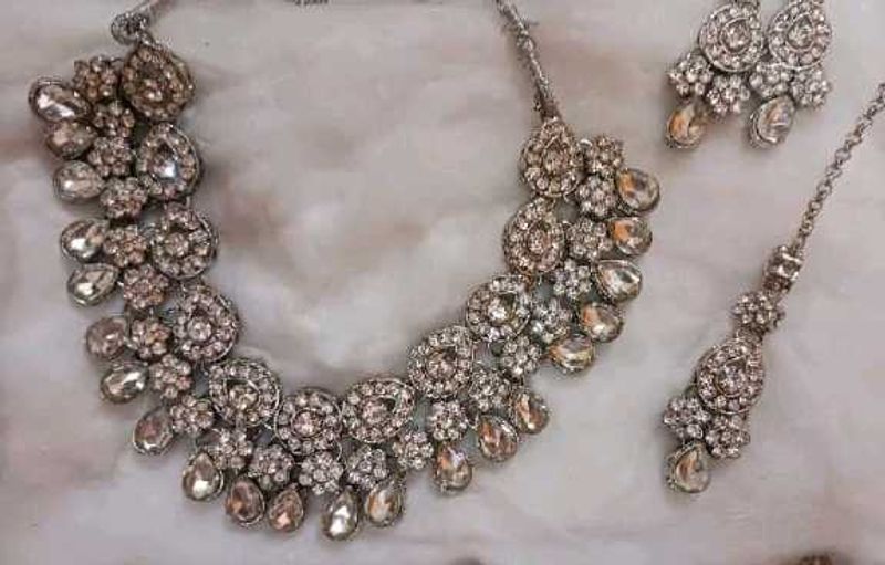 Silver Necklace Set