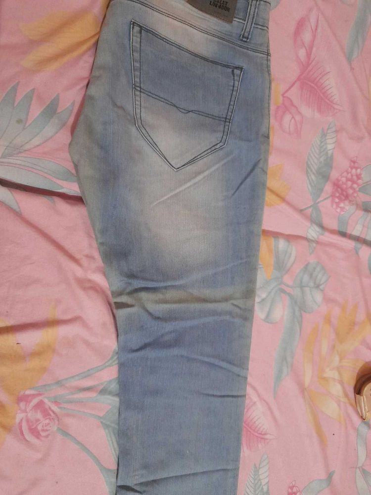 Light Wash Slim Fit Jeans