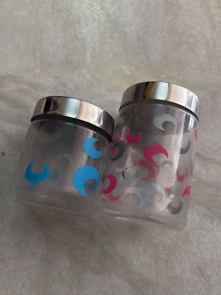 Set of 2 containers
