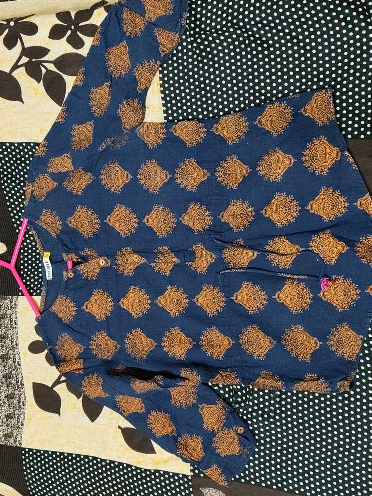 Cuffed sleeves printed women blue top