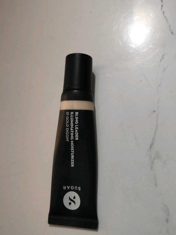 SUGAR Bling Leader Illuminating Moisturizer
