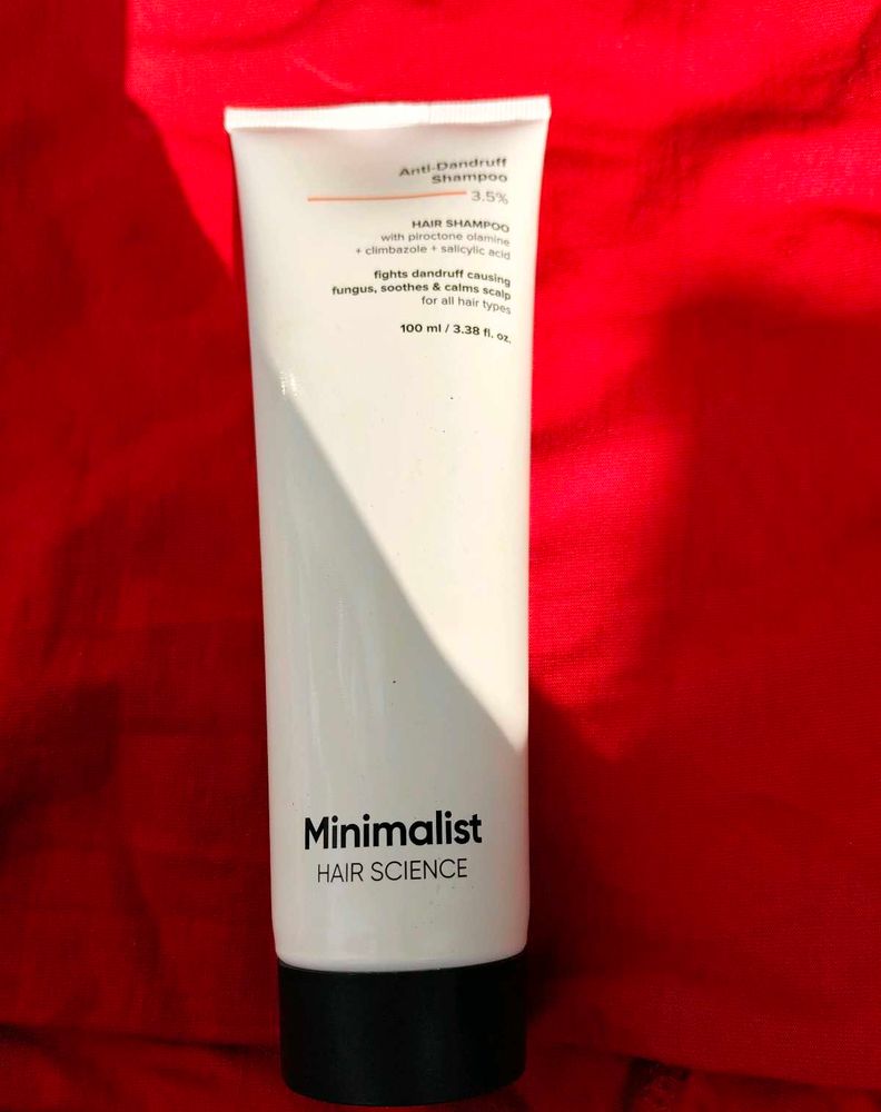 Minimalist Anti-Dandruff Shampoo