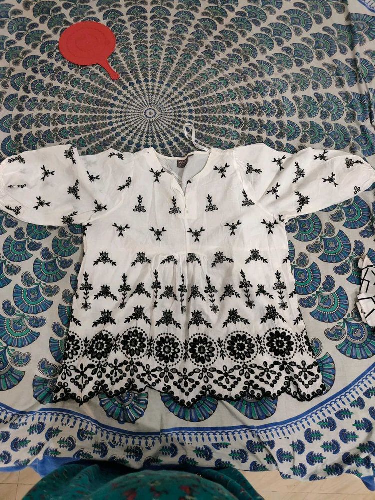Black And White Kurti