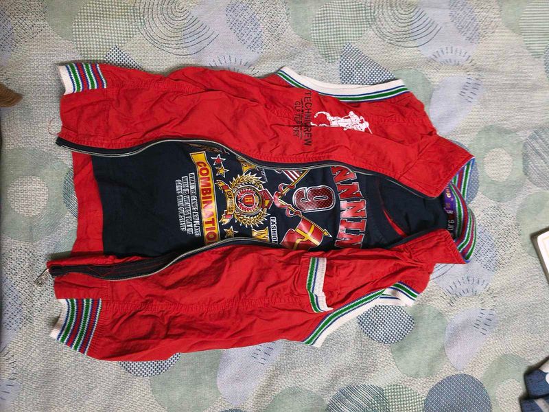 Red t shirt cum attached jacket for 4-6 years