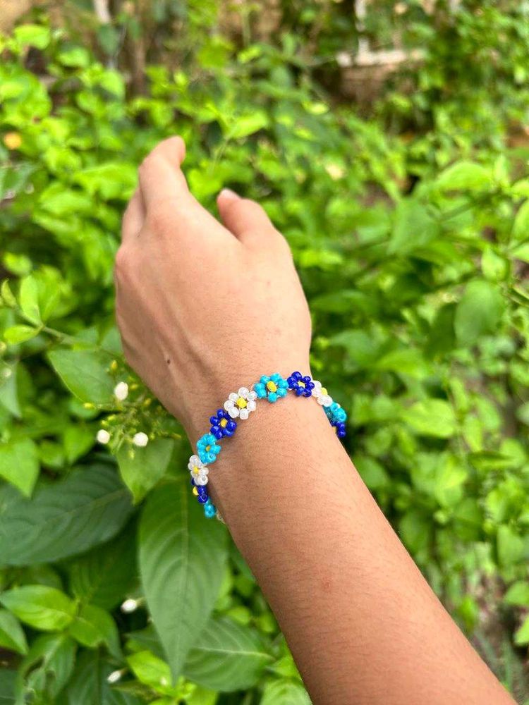 Daisy Beaded Bracelet