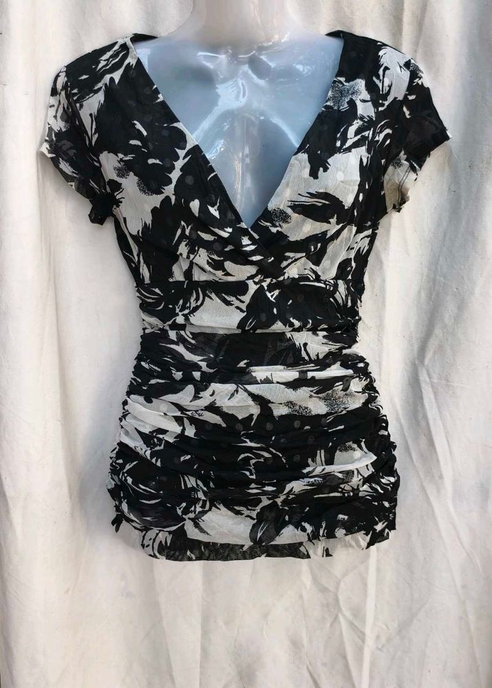 I. Floral Print V-Neck Top