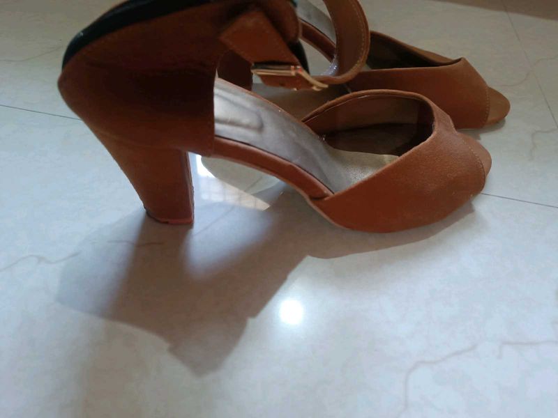 Tan Colour Velvet Sandal