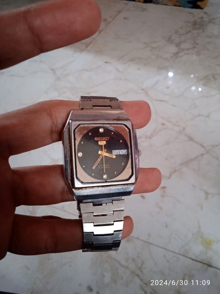 Seiko 5 Automatic.