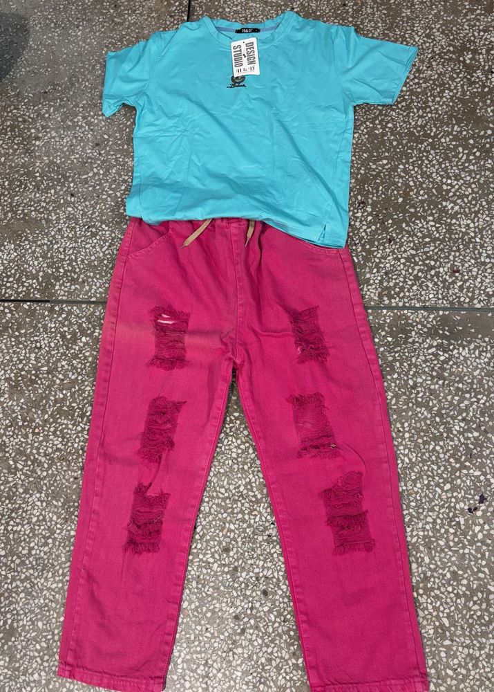 New Trendy Outfit Jeans And Tee Set