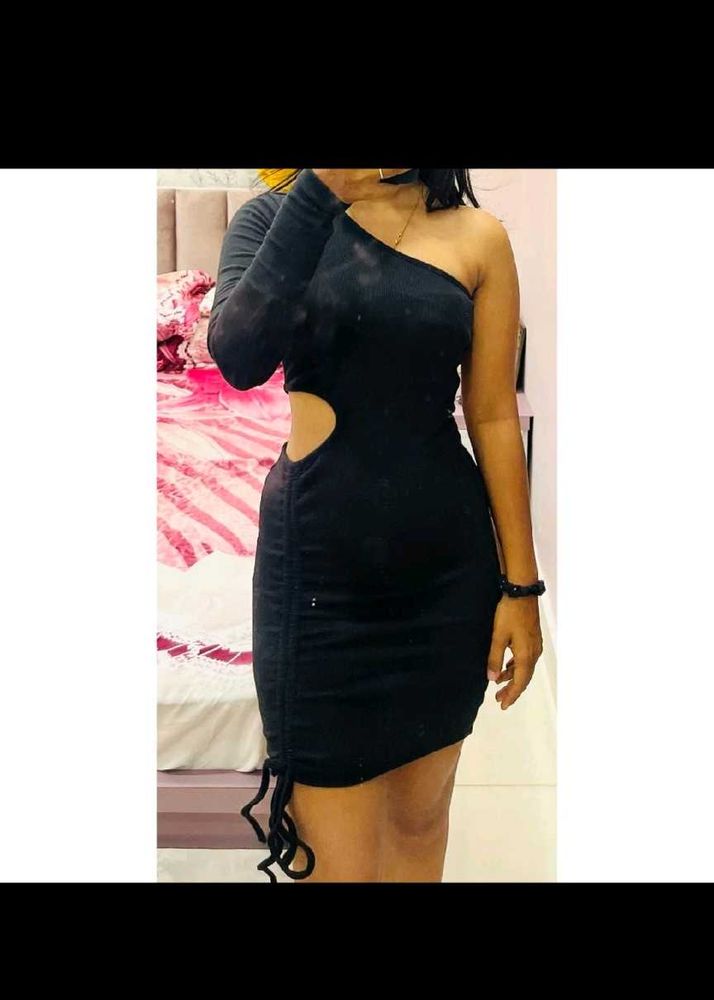 Hot &amp; Chic One-Shoulder Mini Dress