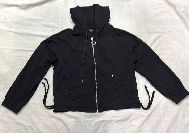 Cropped Black Zip-Up Hoodie