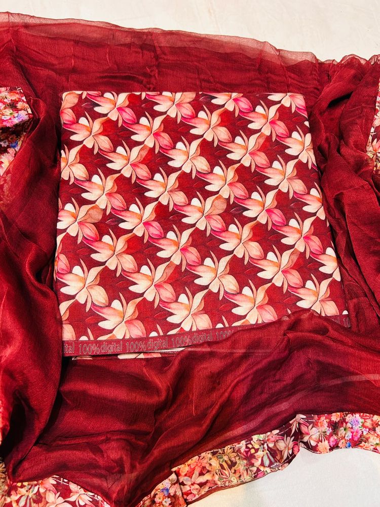 all over digital suit with chunii four side laise