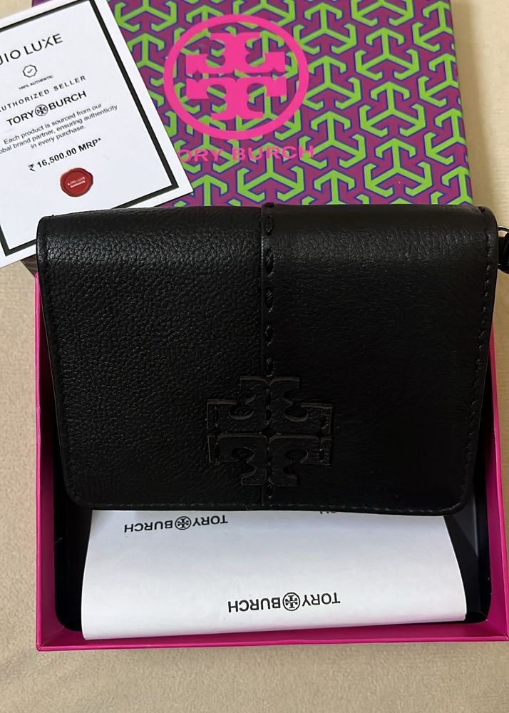 Tory Burch Walket Authentic And New