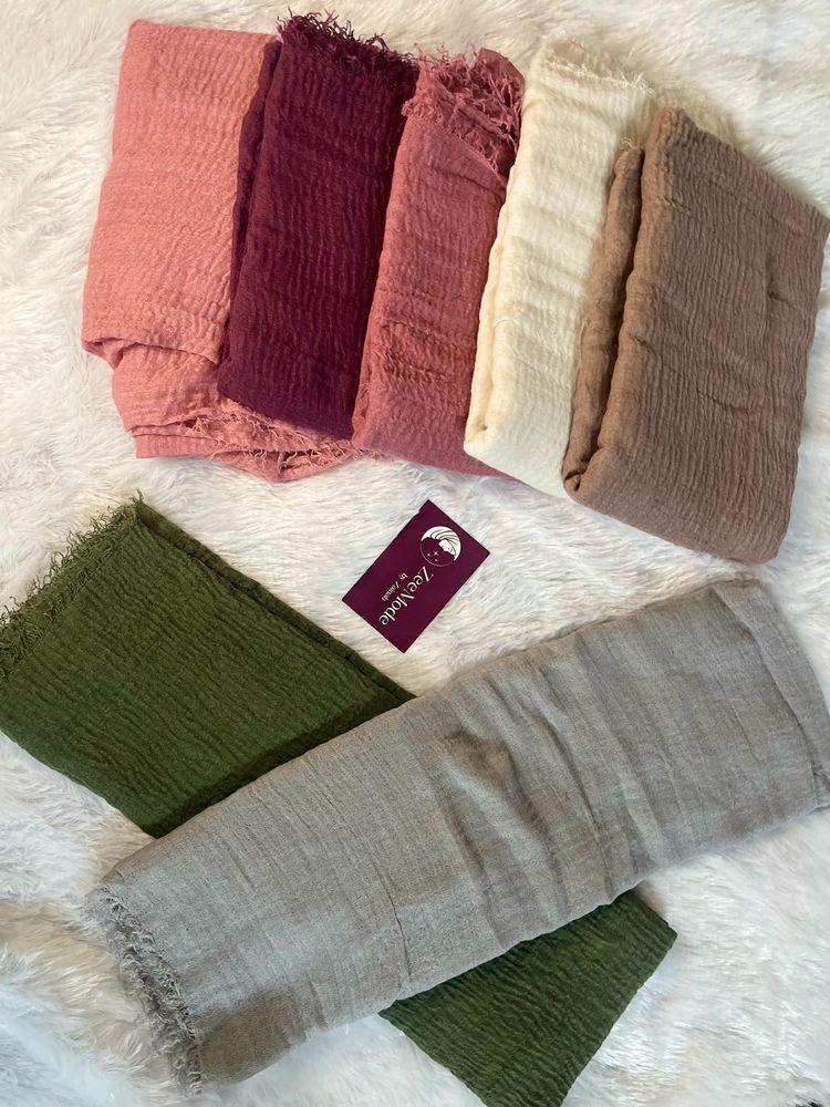 Elegant Wrinkled Cotton Scarf