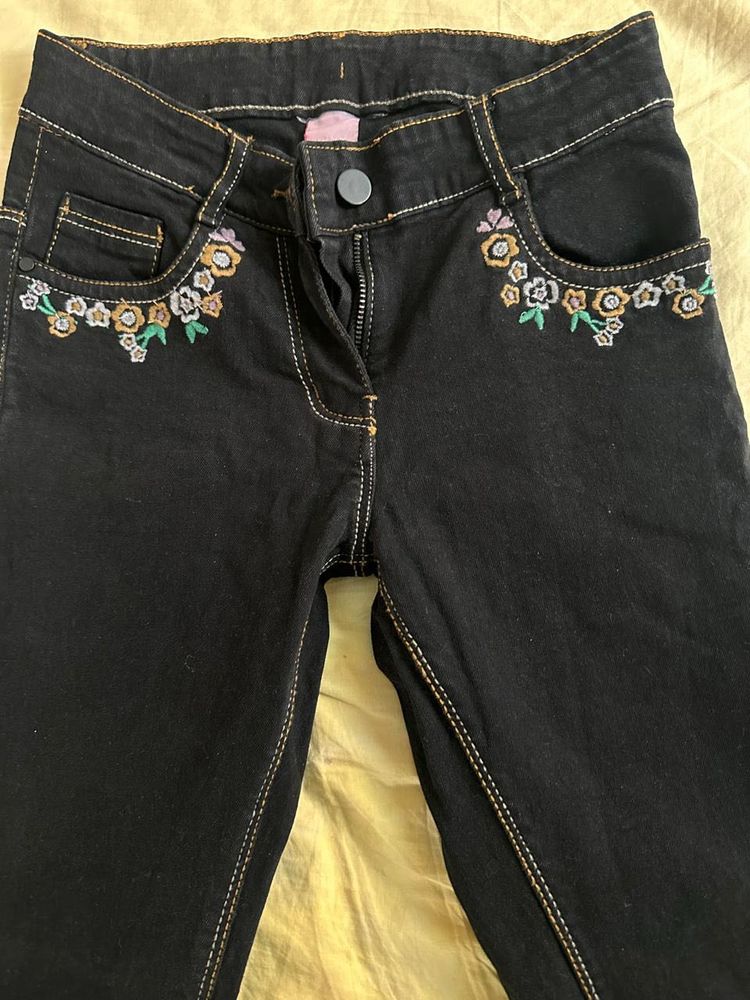 Girl&#39;s Black Denim Jeans