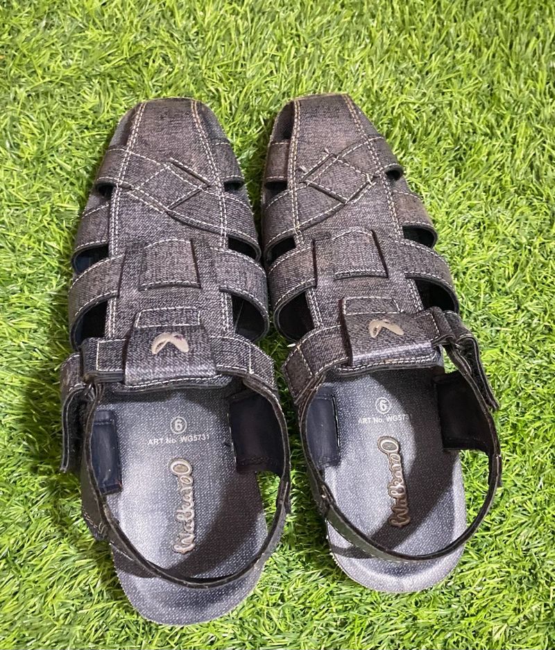 Walkaroo Sandals