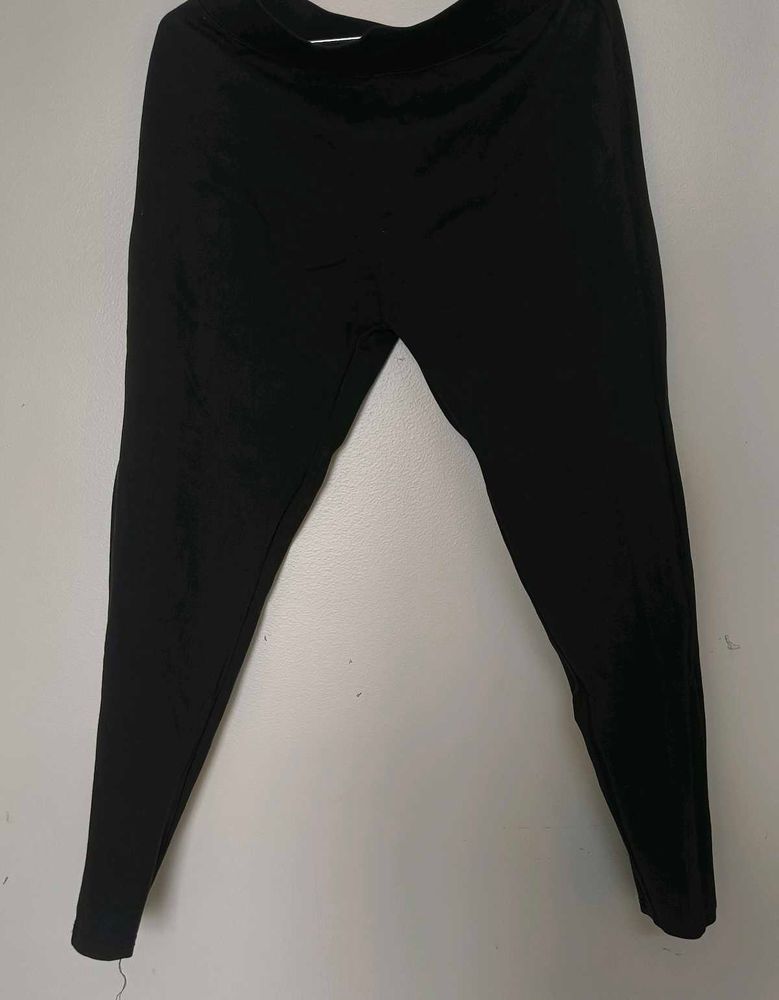 Black Athletic Leggings
