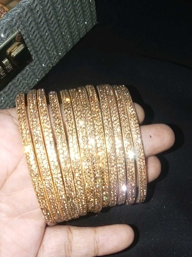 Sparkly Gold Bangle Set