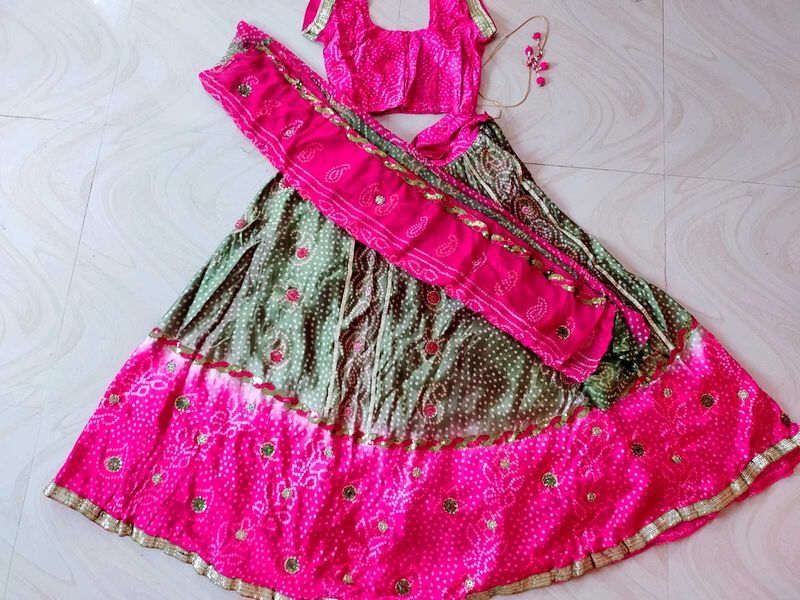 बांधनी लहंगा चोली