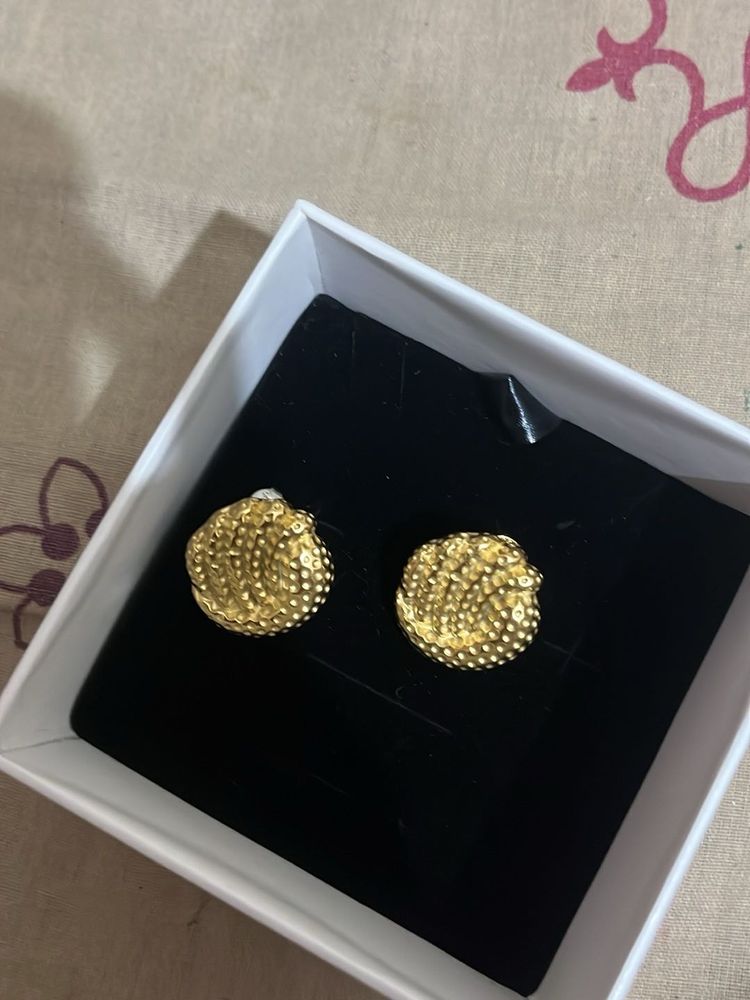 Vintage Gold Stud Earrings