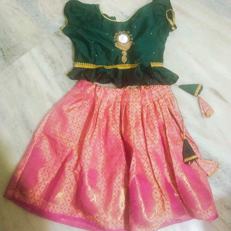 Girls&#39; Traditional Lehanga Choli Set