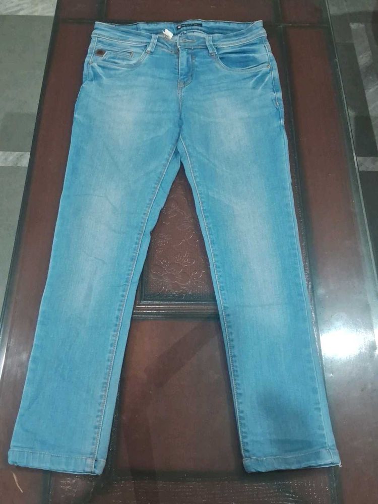 Light Wash Denim Jeans